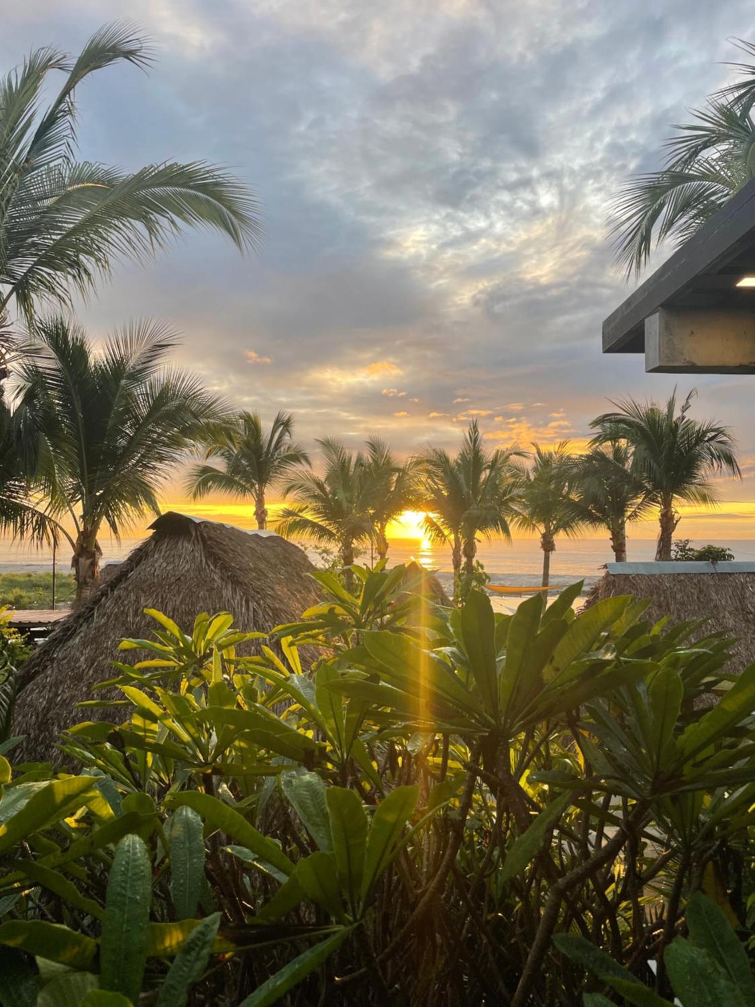 San Carlos Surf Resort & Eco Lodge Exterior photo