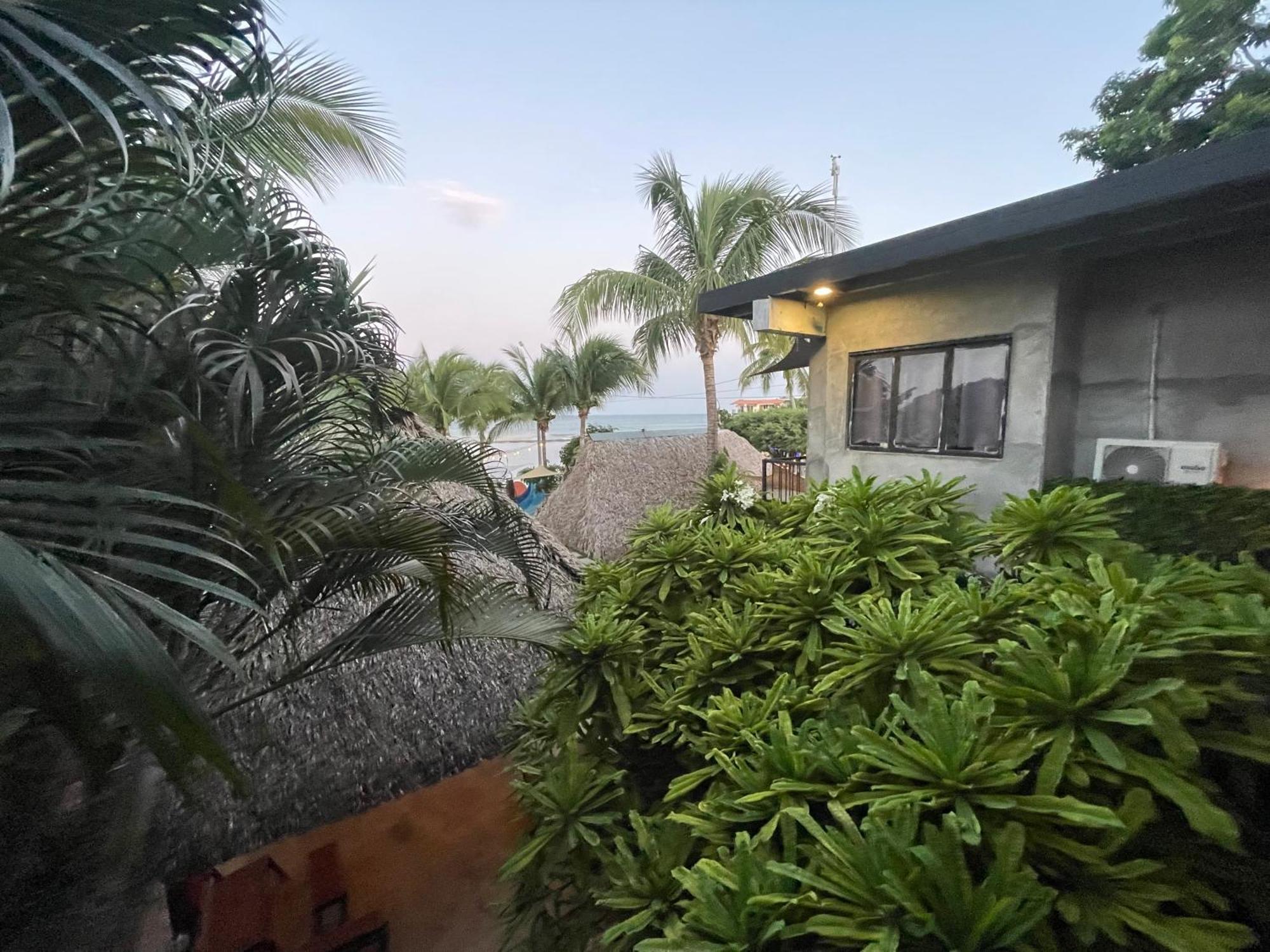 San Carlos Surf Resort & Eco Lodge Exterior photo